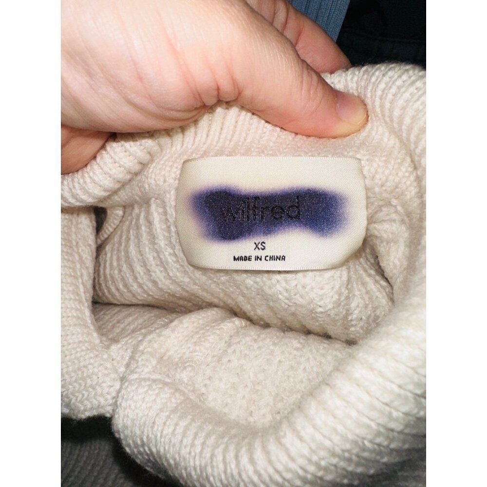 FB4 Aritzia Wilfred cropped sweater Cream Button Front XS Womens Fall - Picture 5 of 6